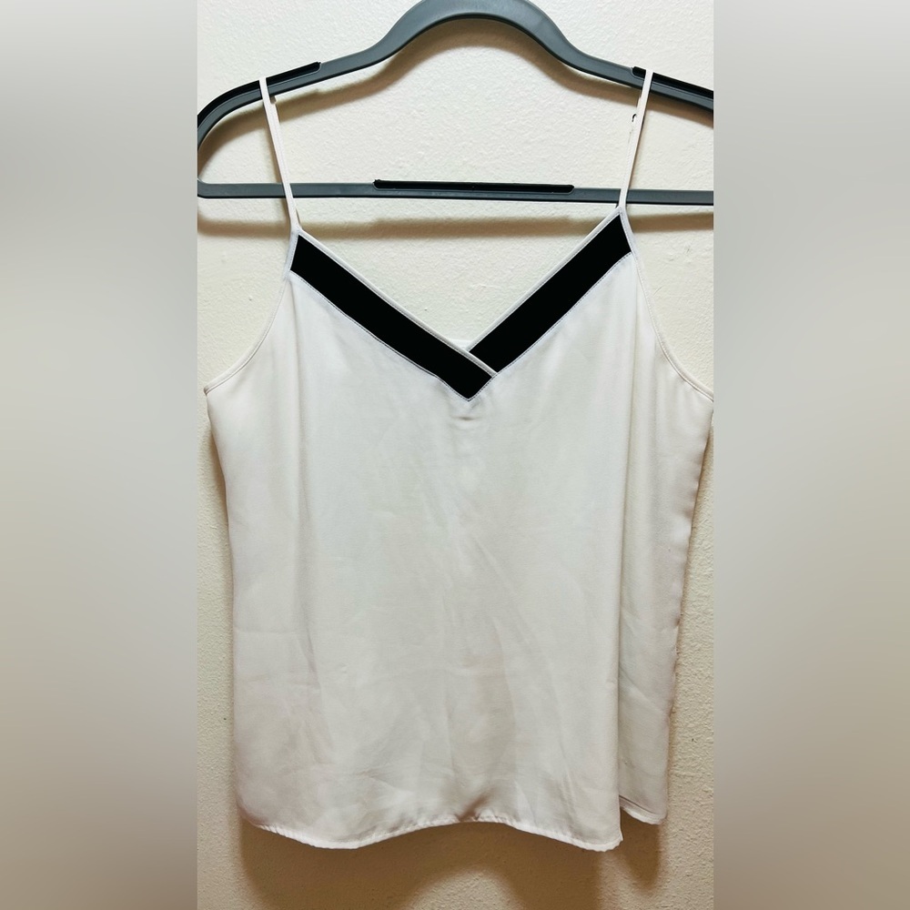 Banana Republic White and Black Blouse